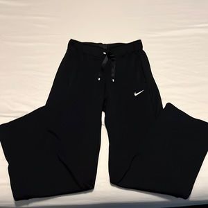 wide leg nike sweatpants